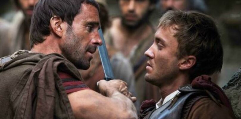 Joseph Fiennes and Tom Felton in Risen