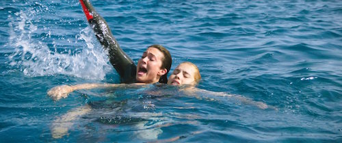 Mandy Moore and Claire Holt in "47 Meters Down."