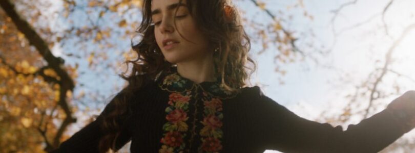 Lilly Collins Tolkien