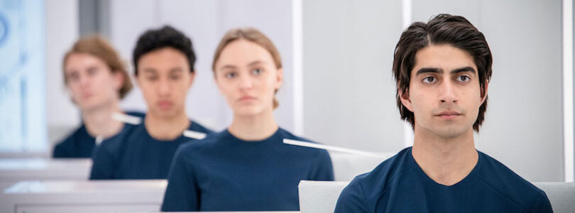 Vlad Ionut Popescu in Voyagers