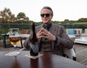 Cary Elwes in Operation Fortune: Ruse de guerre