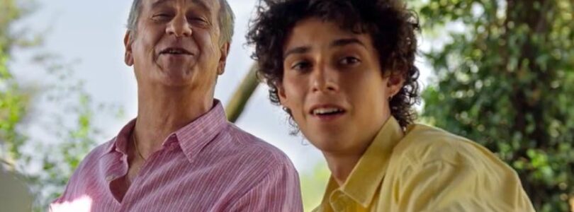 Toni Servillo and Filippo Scotti in The Hand of God