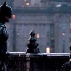 Robert Pattinson and Zoë Kravitz in The Batman