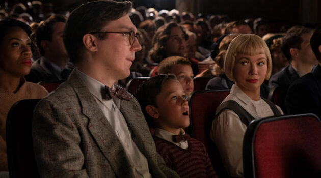 Paul Dano, Michelle Williams, and Mateo Zoryon Francis-DeFord in "The Fabelmans."