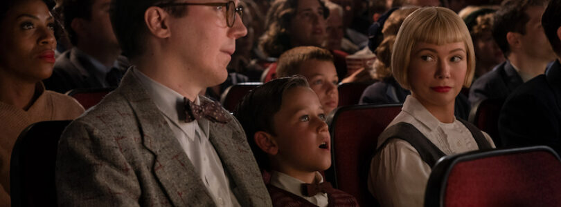 Paul Dano, Michelle Williams, and Mateo Zoryon Francis-DeFord in "The Fabelmans."