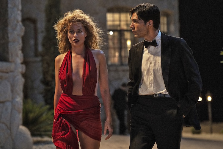 Margot Robbie and Diego Calva in "Babylon"