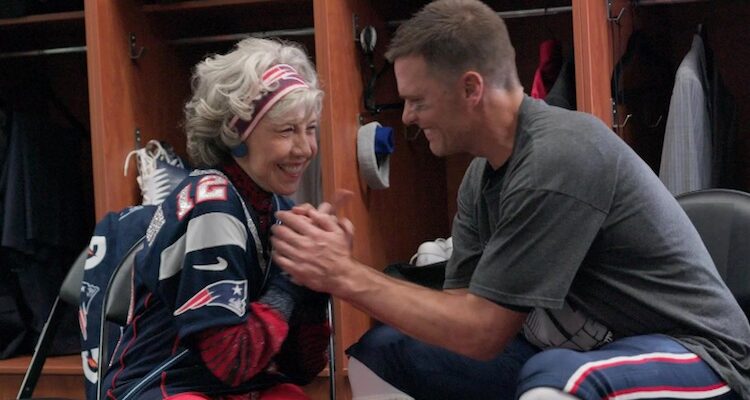 Lily Tomlin and Tom Brady in "80 for Brady"