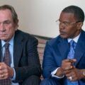 Tommy Lee Jones and Jamie Foxx in "The Burial"