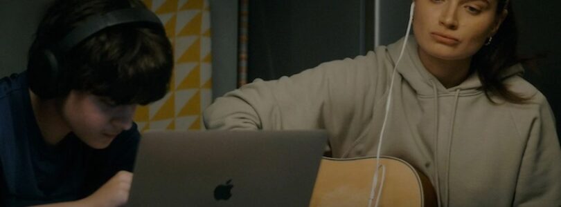 Orén Kinlan and Eve Hewson in "Flora and Son"