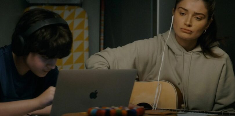 Orén Kinlan and Eve Hewson in "Flora and Son"