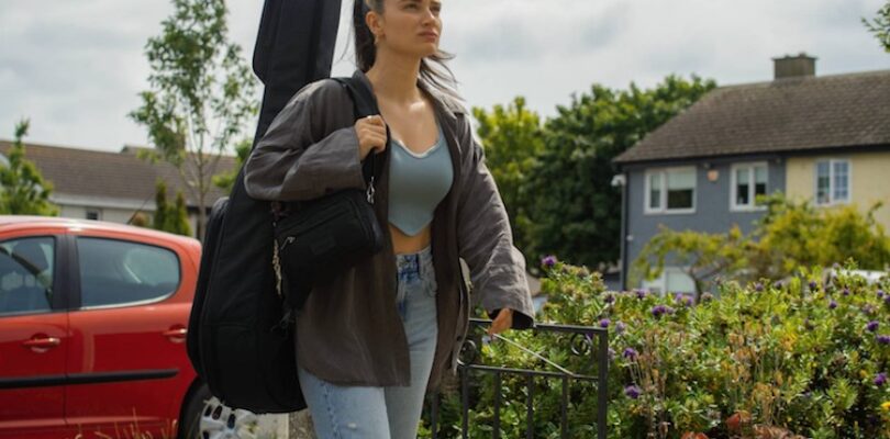 Eve Hewson in "Flora and Son"