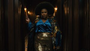 Nicole Byer stars as "Dede" in writer/director Kobi Libii's "The American Society of Magical Negroes," a Focus Features release.