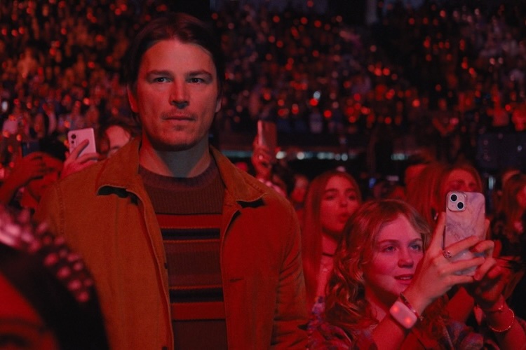 Josh Hartnett and Ariel Donoghue in “Trap.”