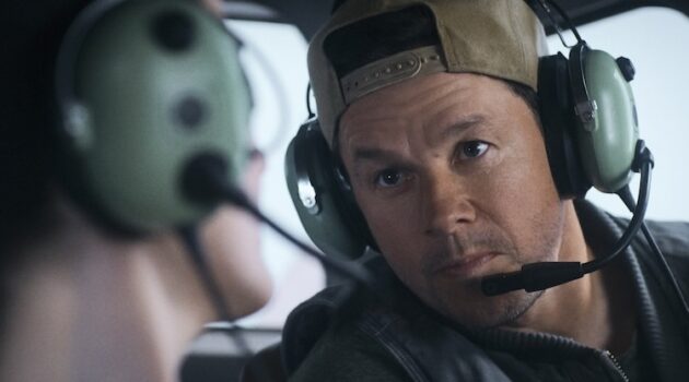 Michelle Dockery and Mark Wahlberg in “Flight Risk.”